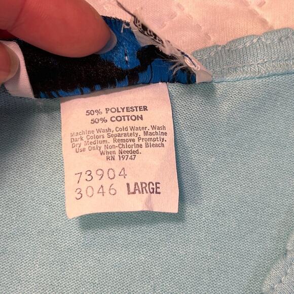 Elizabeth Adams Sport NEW VINTAGE Single Stitch Tee sz M Pastel Embroidery Shirt - Picture 8 of 8